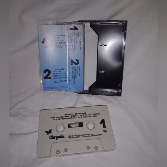 Vintage The Babys On The Edge 1980 Chrysalis Records Music Cassette Tape - Picture 3 of 5